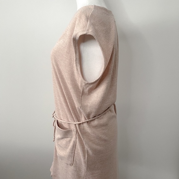 Lolë Pink Sand Madira Dress Size Medium - Picture 11 of 16